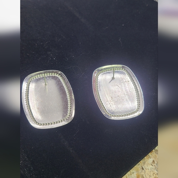 Vintage enamel earrings gold and tan color boat anchor detail - Picture 5 of 10